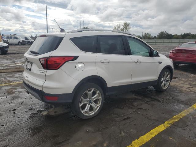  FORD ESCAPE 2019 Белы