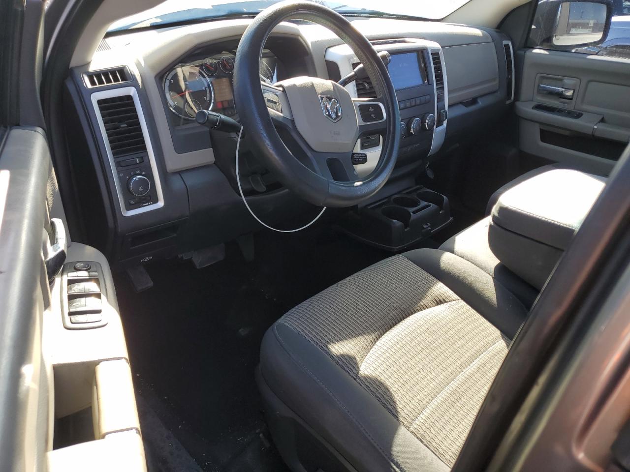 2009 Dodge Ram 1500 VIN: 1D3HV18T39S738845 Lot: 85736765