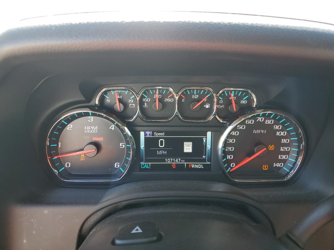 2018 Chevrolet Suburban K1500 Lt VIN: 1GNSKHKC3JR282499 Lot: 82163735