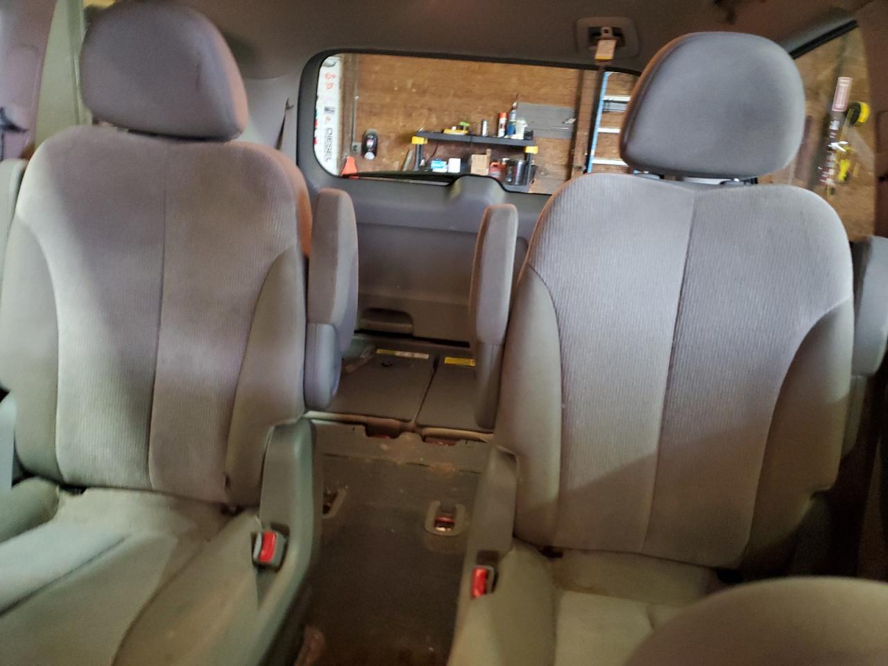 2014 Kia Sedona Lx VIN: KNDMG4C71E6548011 Lot: 90701605