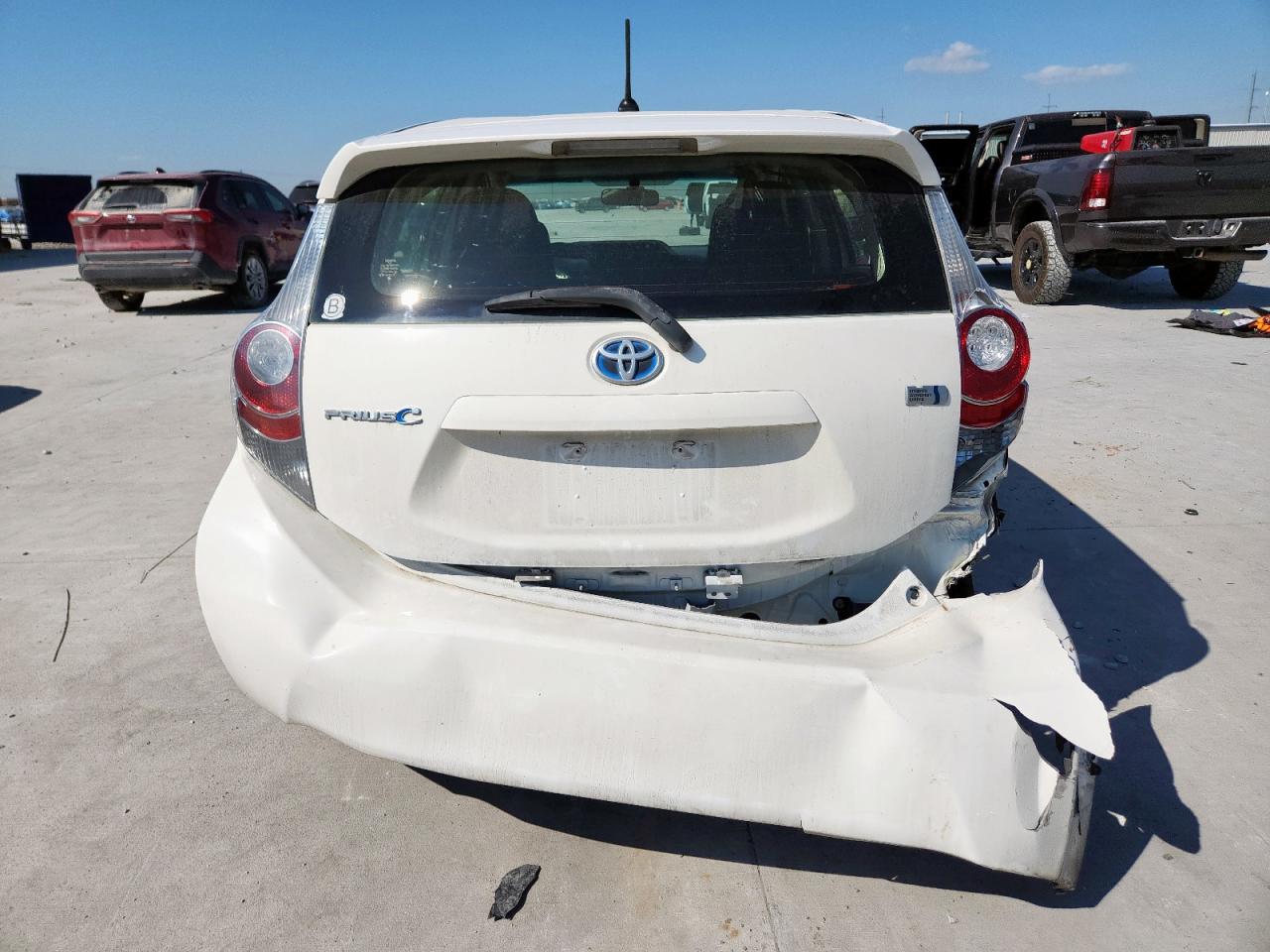 2014 Toyota Prius C VIN: JTDKDTB3XE1561409 Lot: 82468045