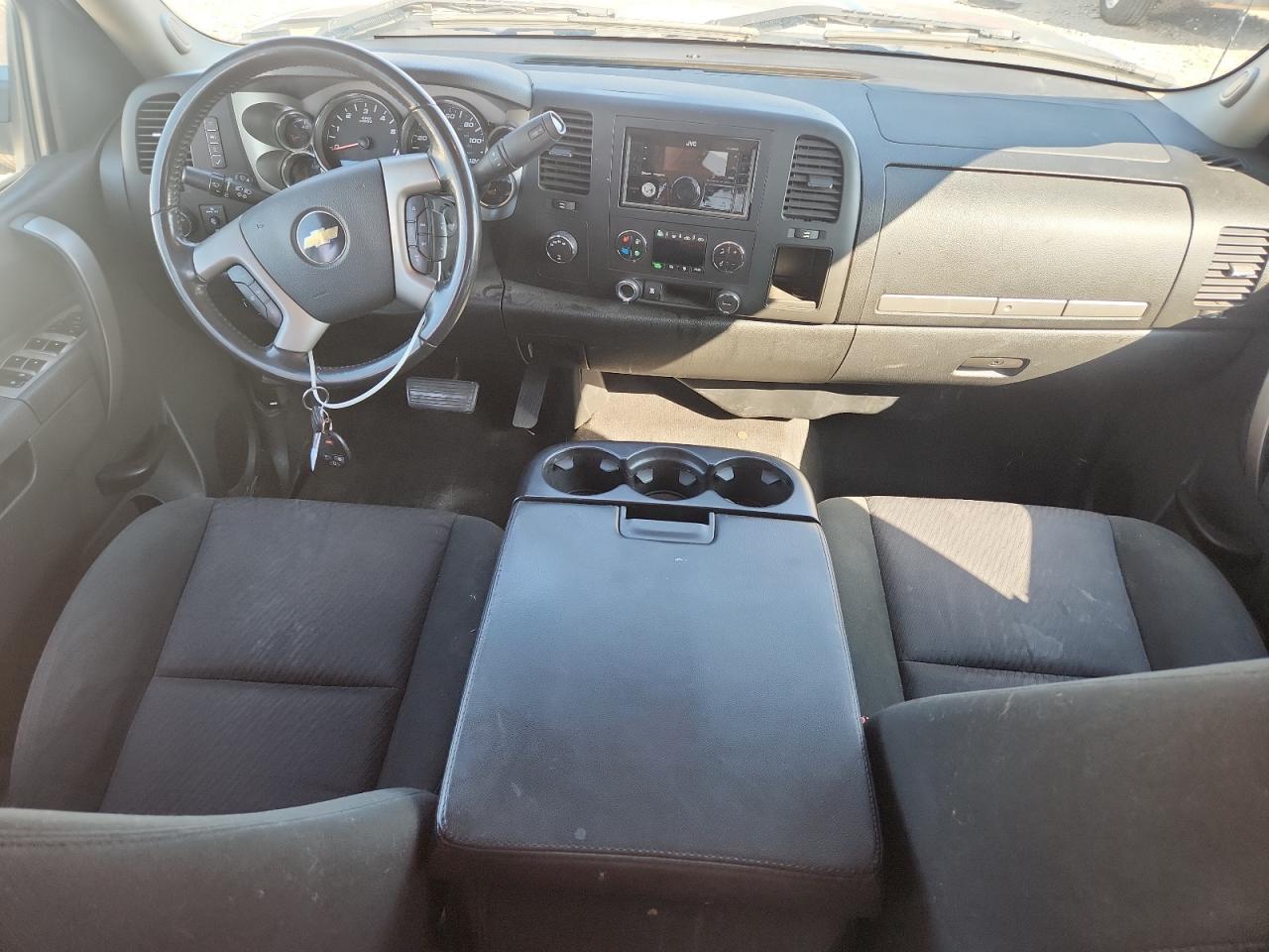 2011 Chevrolet Silverado K1500 Lt VIN: 1GCRKSE37BZ200937 Lot: 85340335