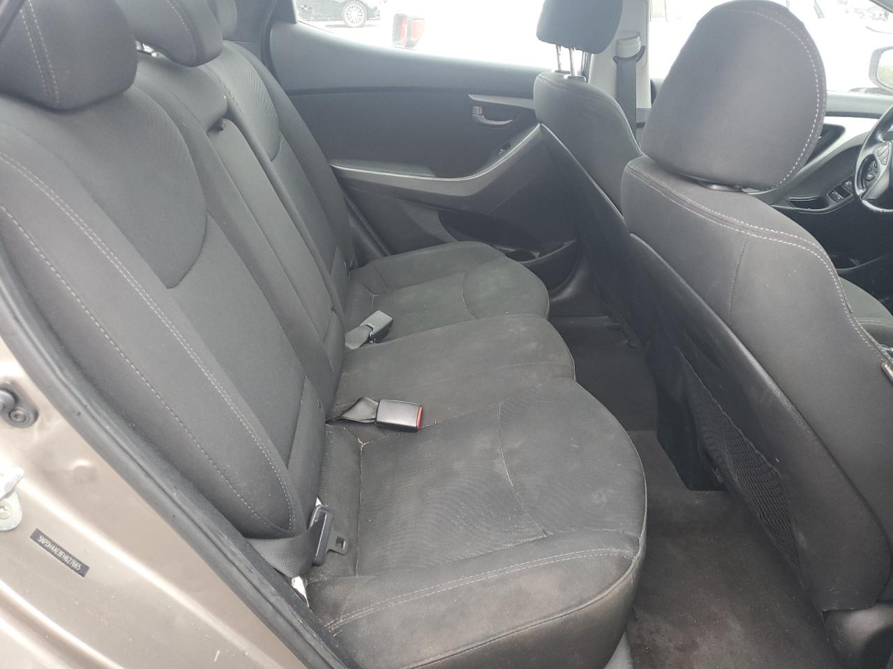 2015 Hyundai Elantra Se VIN: 5NPDH4AE8FH627665 Lot: 82387505