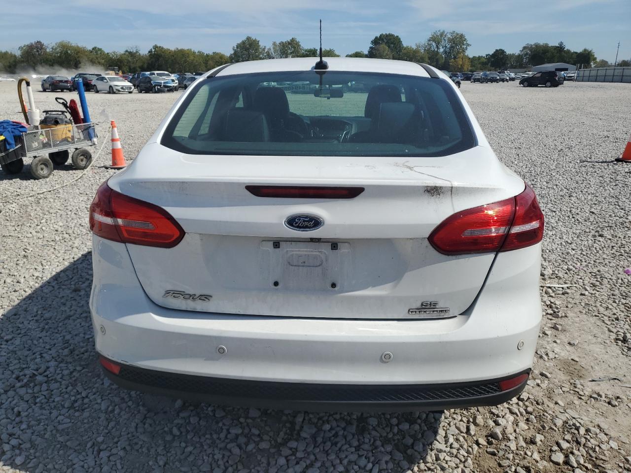 2016 Ford Focus Se VIN: 1FADP3F27GL386597 Lot: 84940595