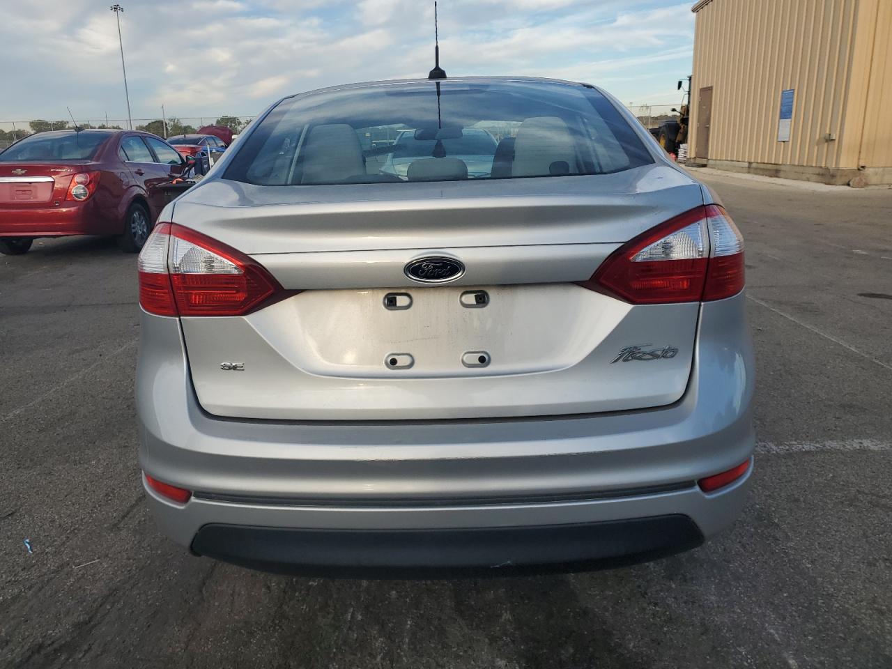 2015 Ford Fiesta Se VIN: 3FADP4BJ8FM178857 Lot: 89898045