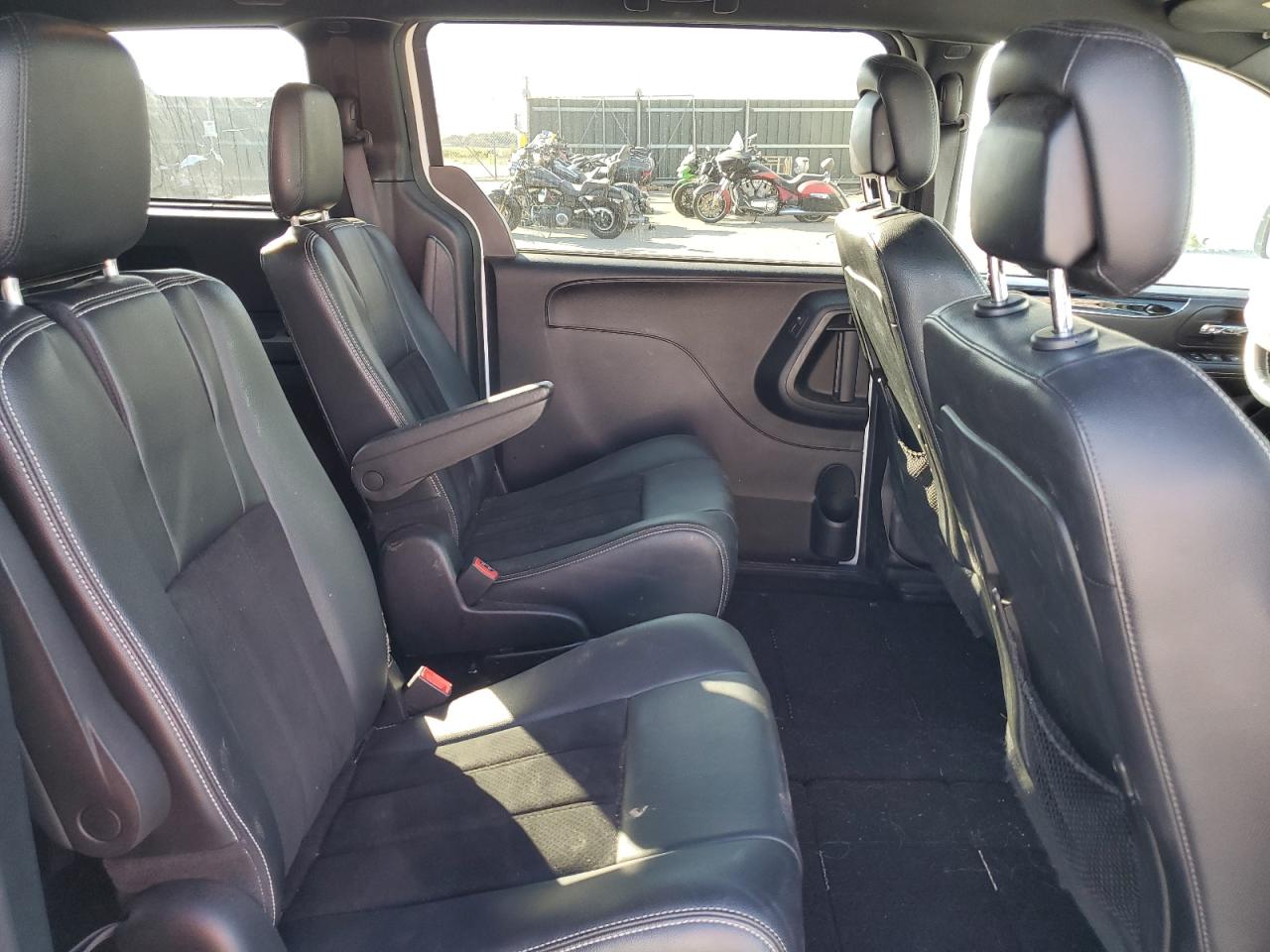 2017 Dodge Grand Caravan Sxt VIN: 2C4RDGCGXHR548182 Lot: 82687665