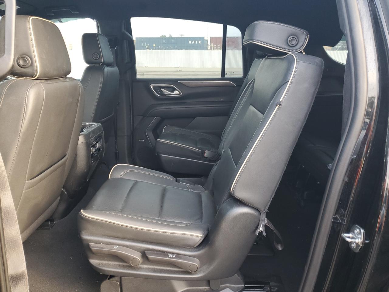 2023 Chevrolet Suburban C1500 Premier VIN: 1GNSCFKD2PR298647 Lot: 89445065