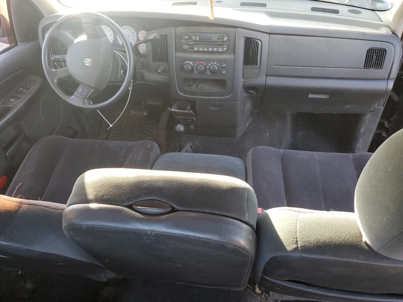 2004 Dodge Ram 1500 St VIN: 1D7HU18D34J234157 Lot: 84011635