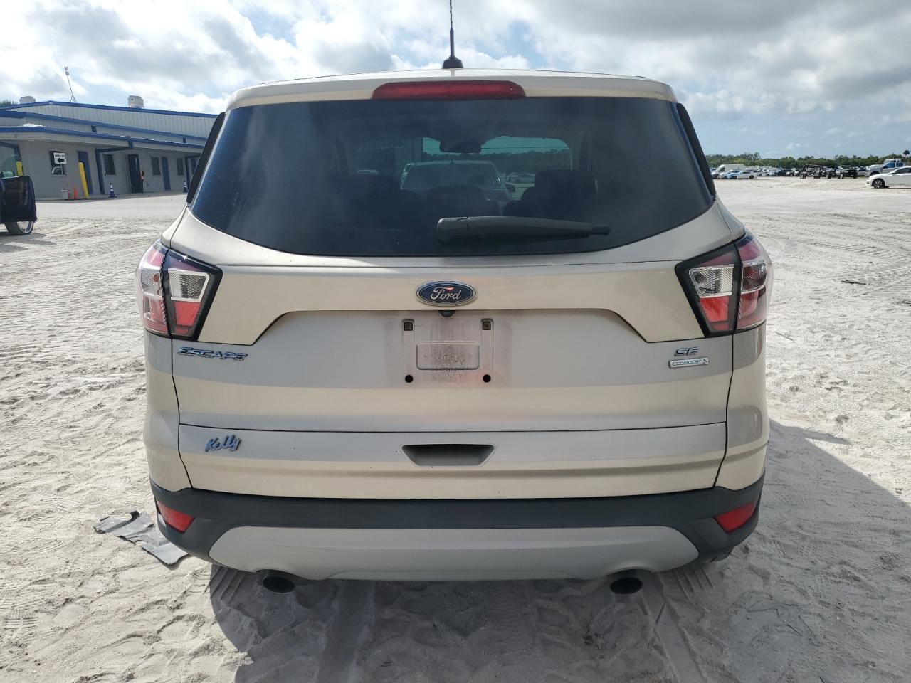 2017 Ford Escape Se VIN: 1FMCU0GDXHUC73375 Lot: 86883695