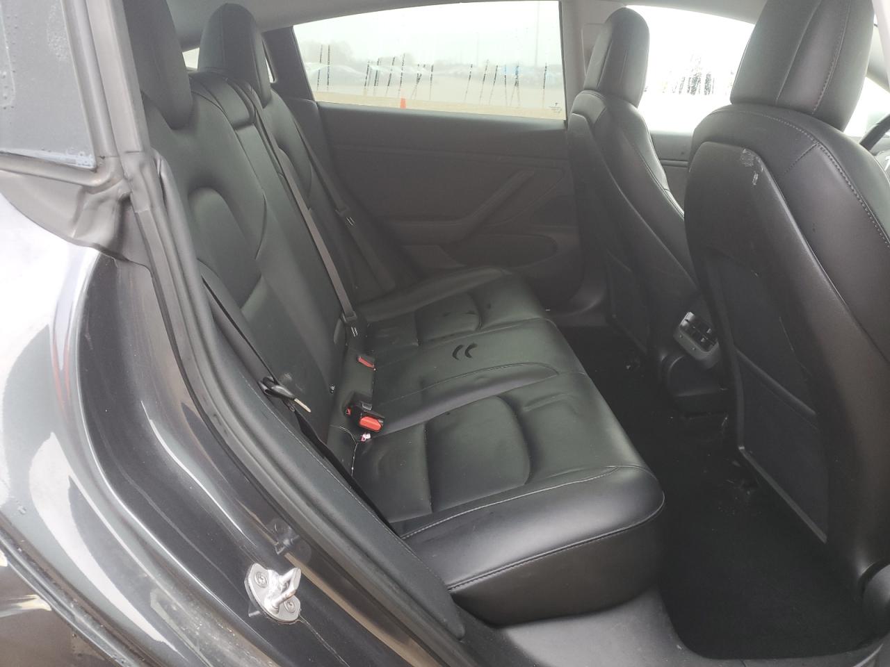 2018 Tesla Model 3 VIN: 5YJ3E1EA7JF123870 Lot: 90277995