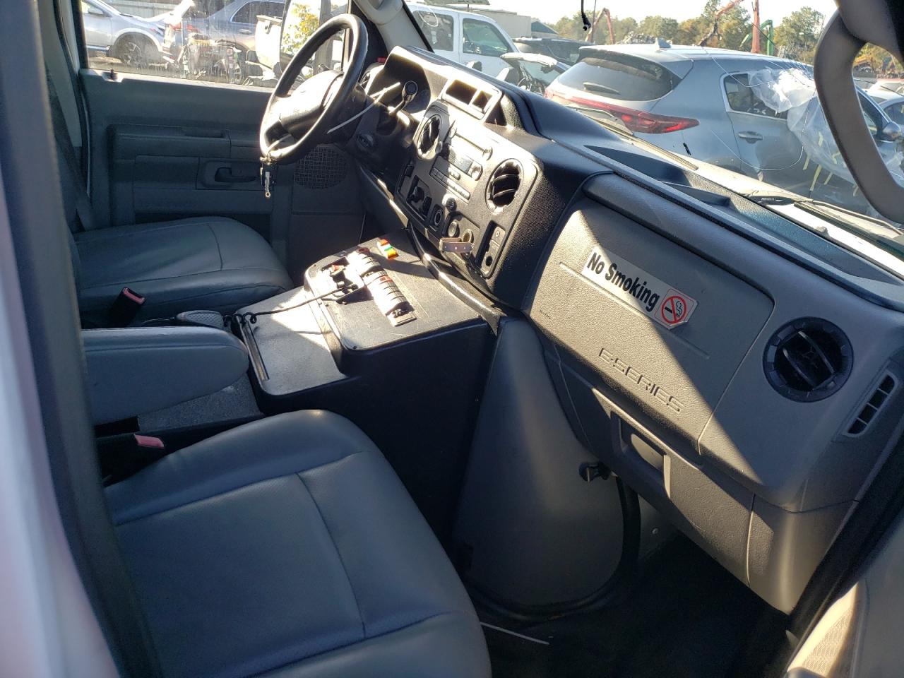 2014 Ford Econoline E350 Super Duty Van VIN: 1FDSS3EL2EDA82719 Lot: 85556275