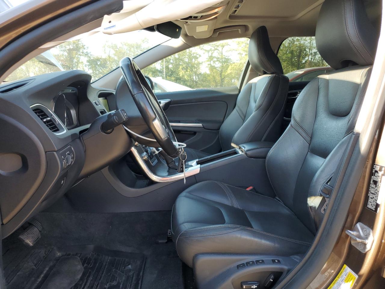 2015 Volvo V60 Cross Country Premier VIN: YV4612HK3F1000499 Lot: 84776475