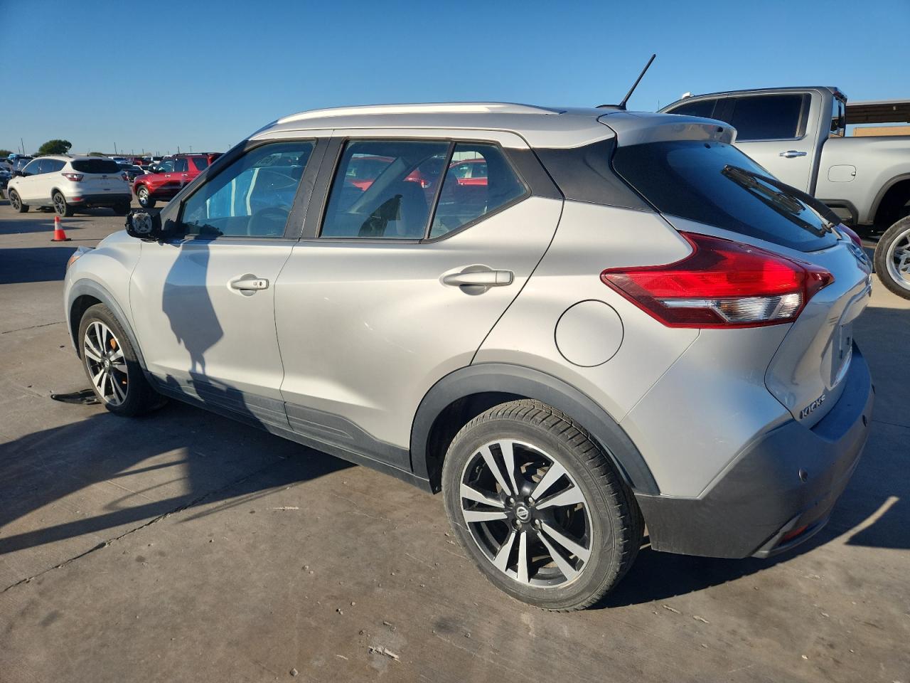 2020 Nissan Kicks Sv silver null gas 3N1CP5CV5LL484299 photo #3