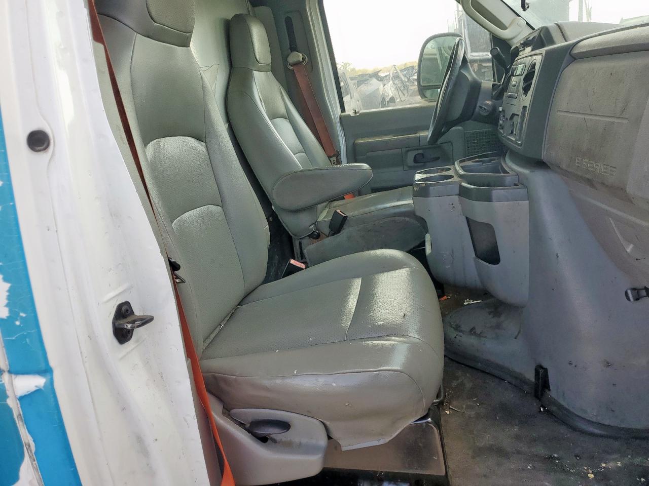 2014 Ford Econoline E450 Super Duty Cutaway Van VIN: 1FDWE4FL2EDA69952 Lot: 85526815