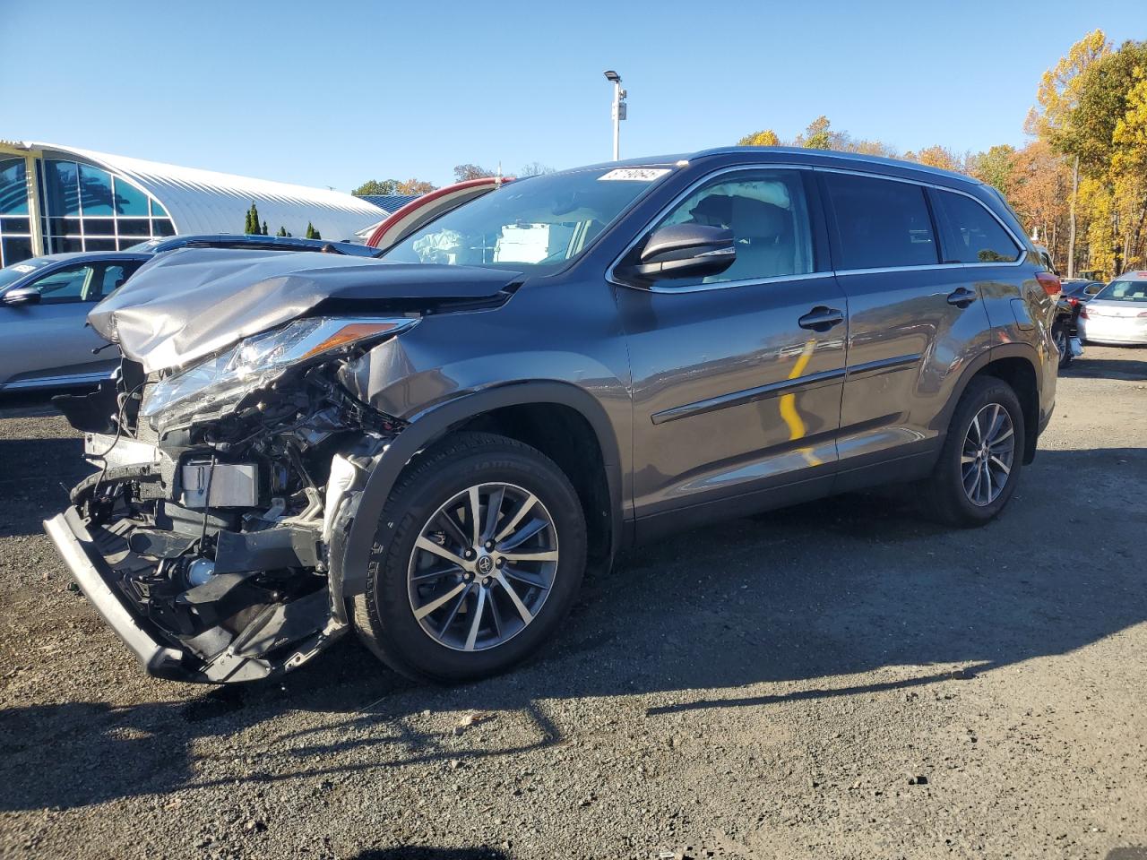 2019 Toyota Highlander Se
