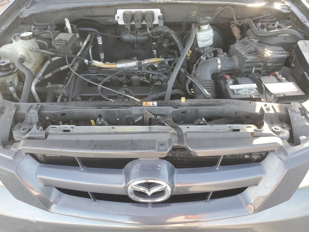 2005 Mazda Tribute I VIN: 4F2YZ02Z15KM39790 Lot: 90038845