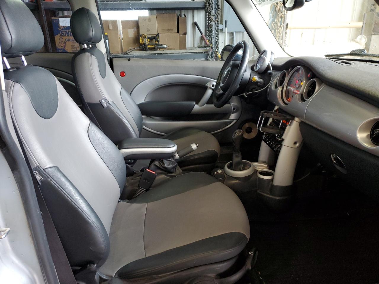 2006 Mini Cooper VIN: WMWRC33586TK68239 Lot: 82333855