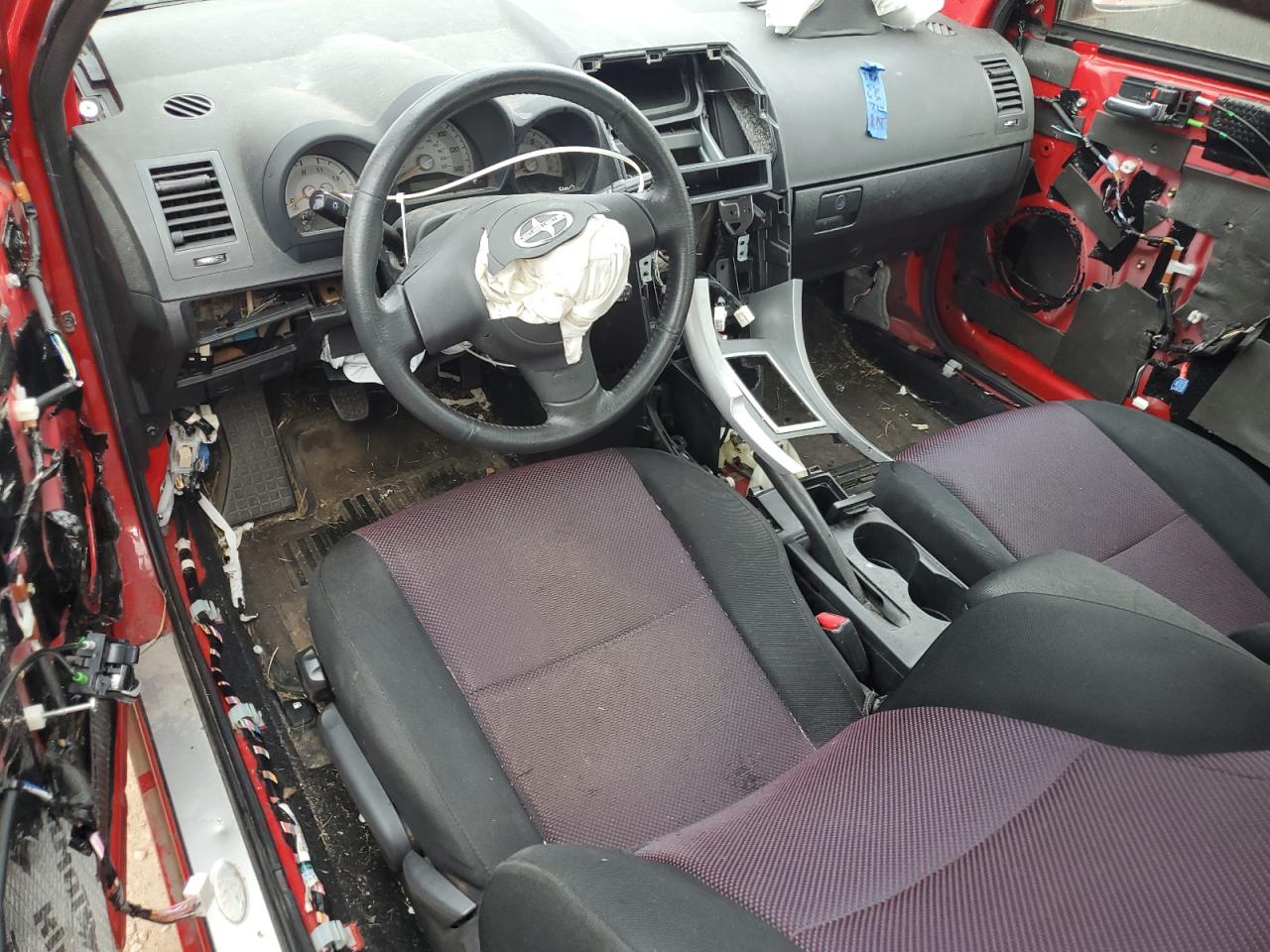 2005 Toyota Scion Tc VIN: JTKDE177050051915 Lot: 85191145