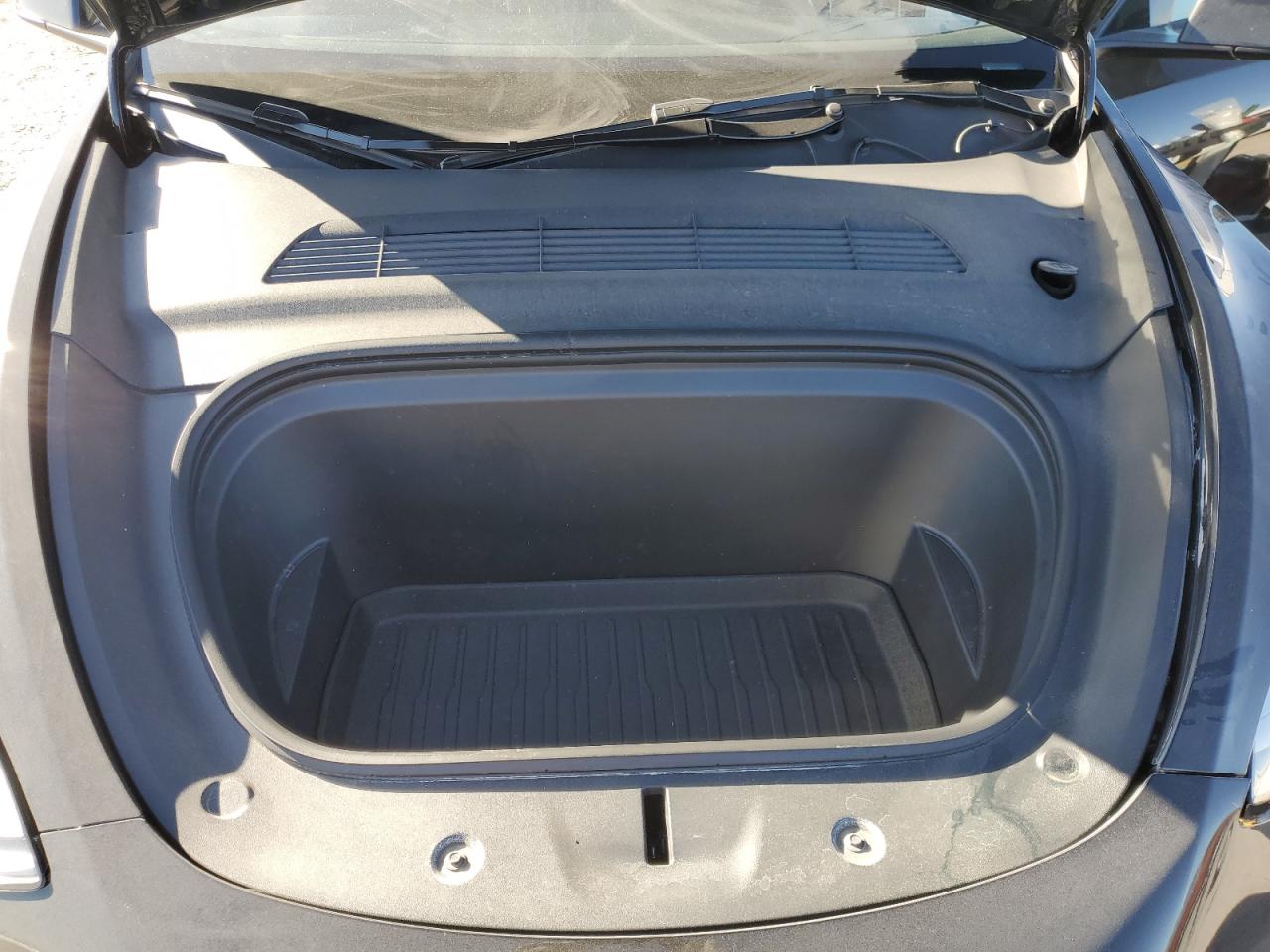 2025 Tesla Model Y VIN: 7SAYGDEF0SF308327 Lot: 85749175