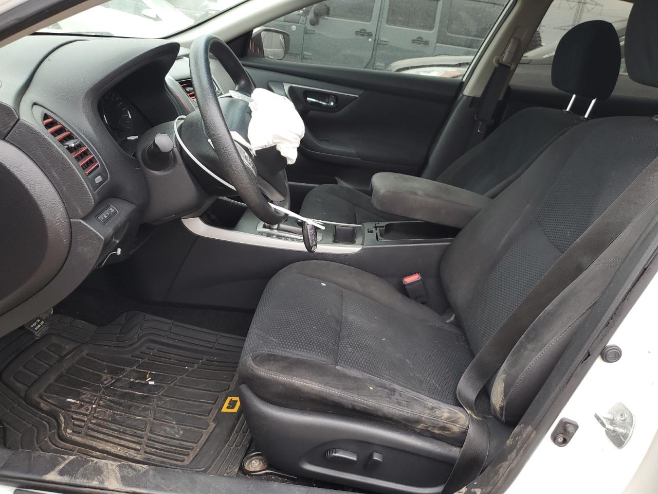 2015 Nissan Altima 2.5 VIN: 1N4AL3AP2FN327011 Lot: 86221405