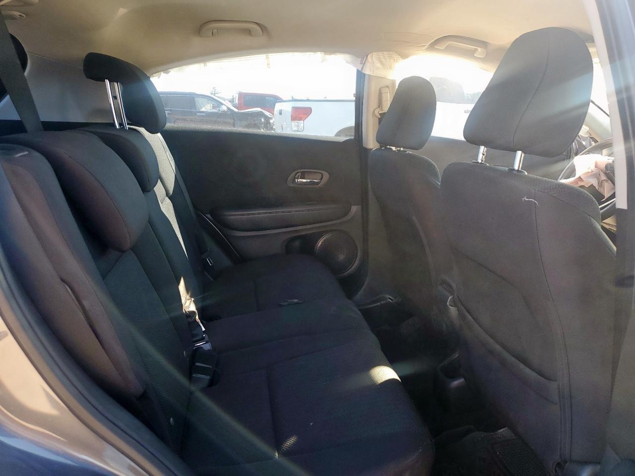 2017 Honda Hr-V Lx VIN: 3CZRU5H37HG700901 Lot: 90440325