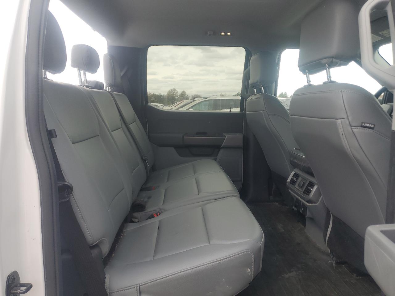 2022 Ford F150 Lightning Pro VIN: 1FTVW1EL4NWG00554 Lot: 90142765