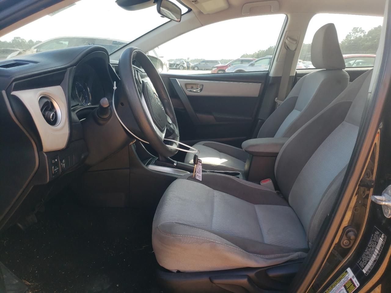 2017 Toyota Corolla L VIN: 5YFBURHE7HP736968 Lot: 85124075