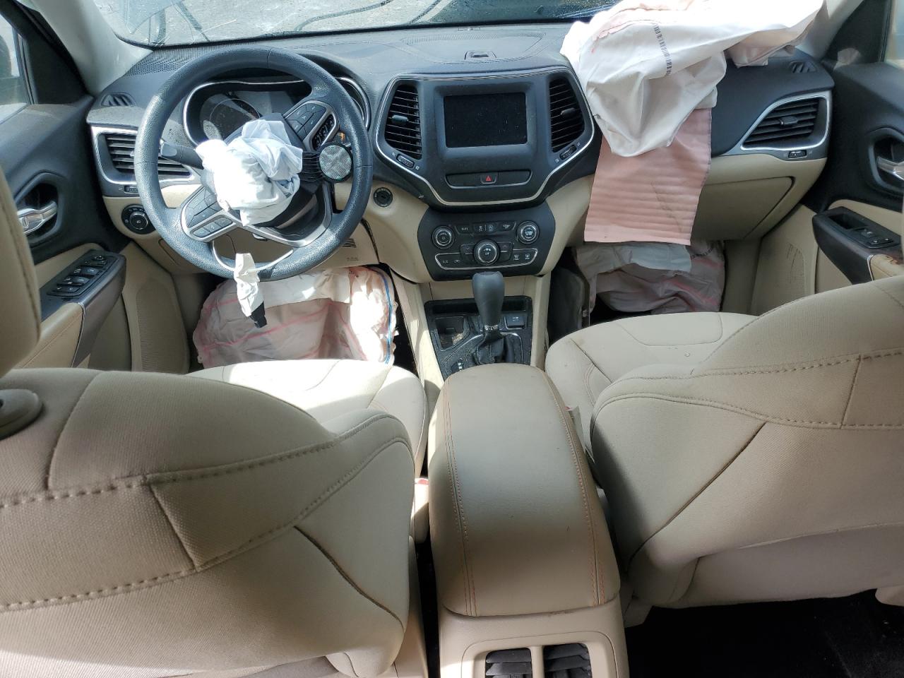 2019 Jeep Cherokee Latitude VIN: 1C4PJLCX2KD111165 Lot: 85194425