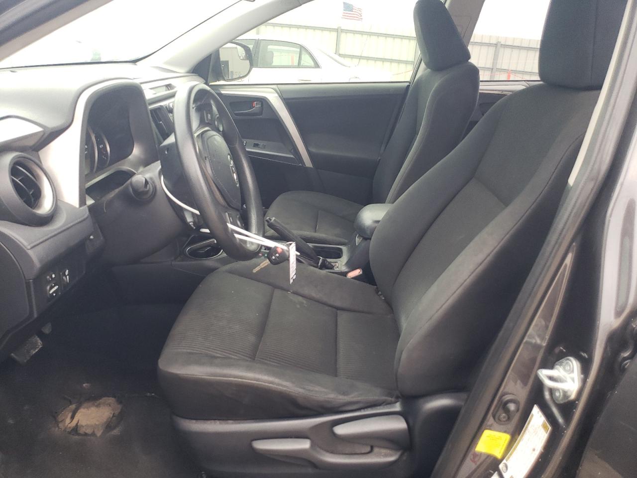 2016 Toyota Rav4 Le VIN: JTMZFREV4GJ076677 Lot: 82197855