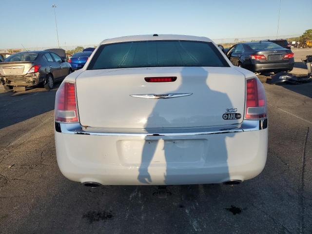  CHRYSLER 300 2013 Biały