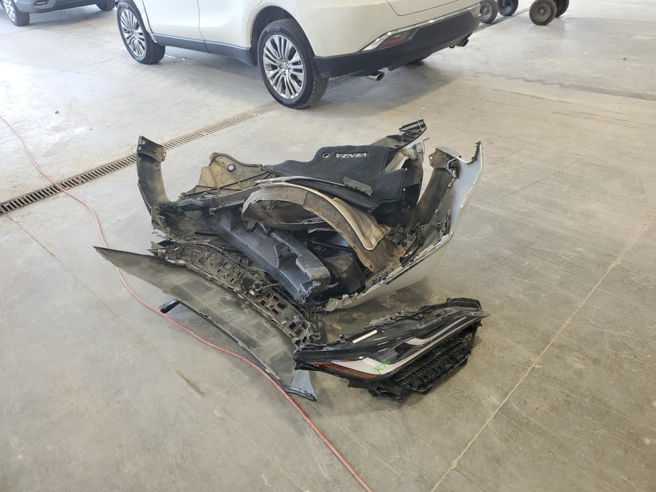 2022 Toyota Venza Le VIN: JTEAAAAH7NJ112044 Lot: 84437295