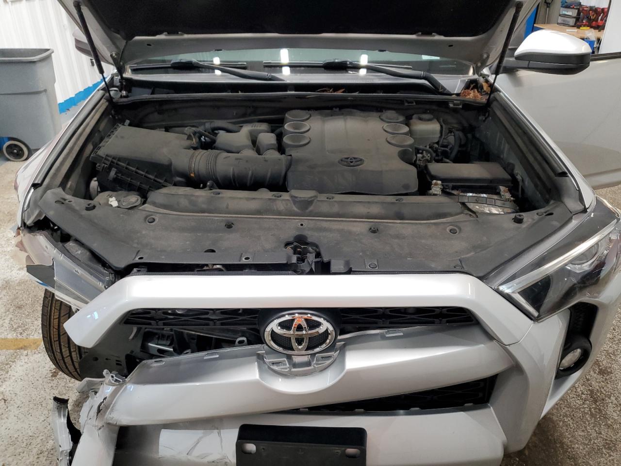 2015 Toyota 4Runner Sr5/Sr5 Premium VIN: JTEBU5JR6F5235842 Lot: 85553415