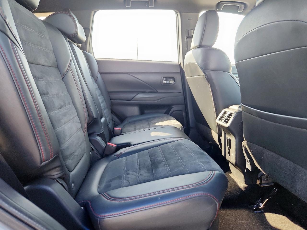 2020 Mitsubishi Outlander Se VIN: JA4AD3A31LZ040732 Lot: 81620275