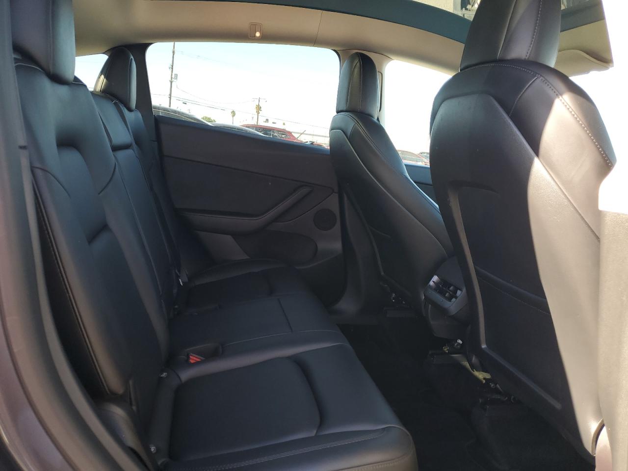 2022 Tesla Model Y VIN: 7SAYGDEE9NF355870 Lot: 86774845