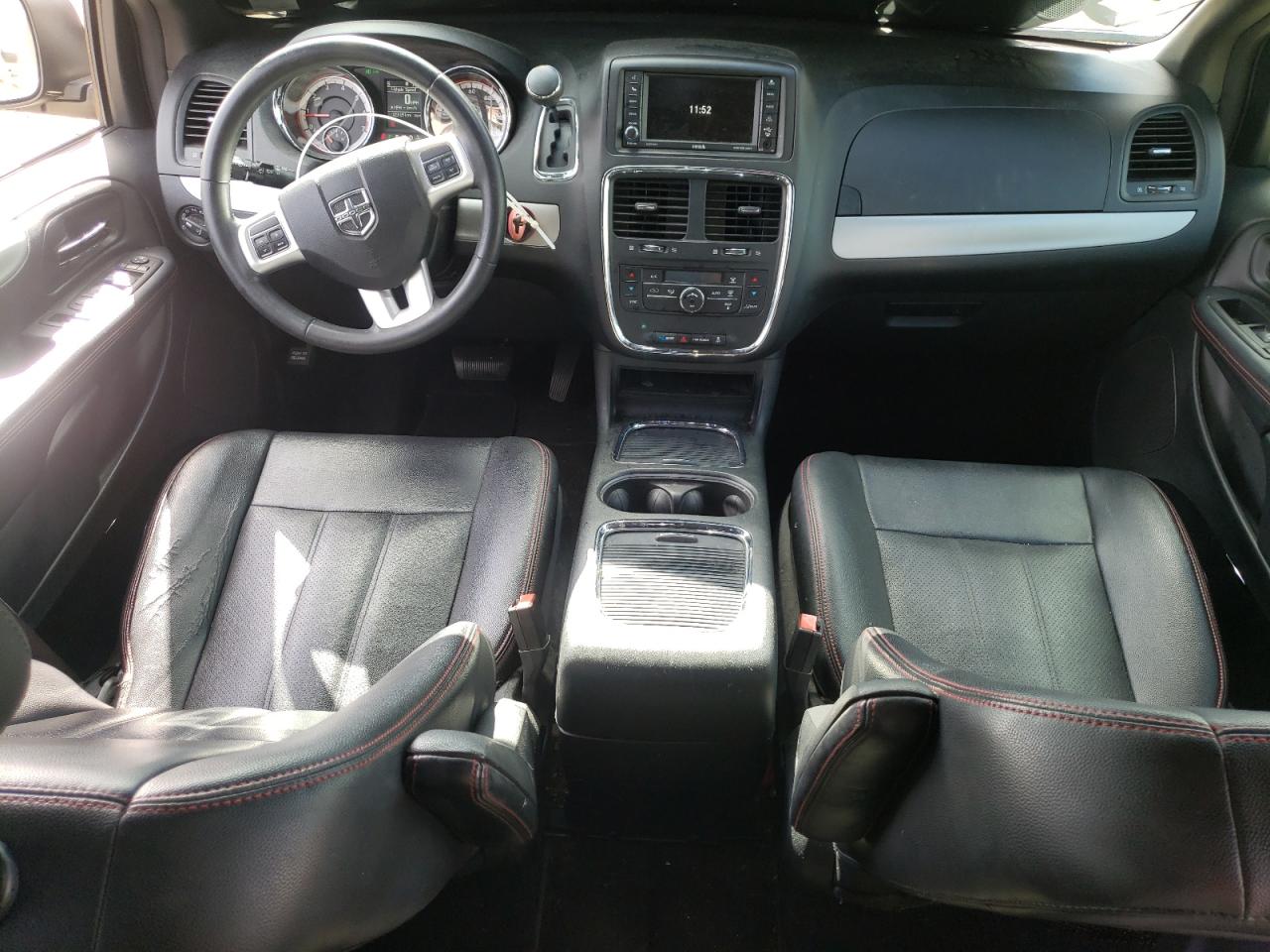 2016 Dodge Grand Caravan R/T VIN: 2C4RDGEG1GR340283 Lot: 82324305