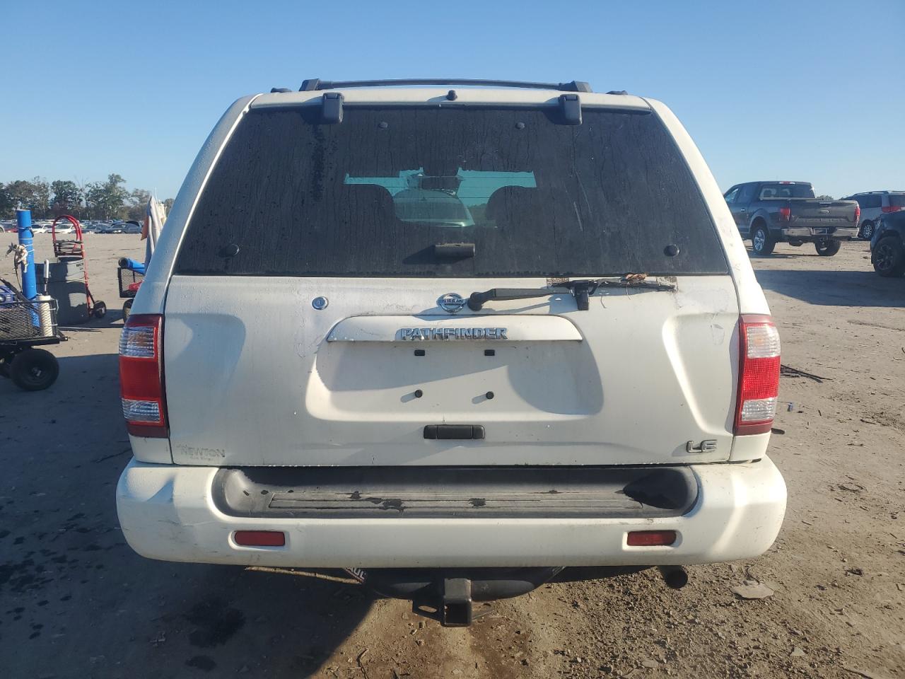 2004 Nissan Pathfinder Le VIN: JN8DR09Y14W915723 Lot: 82202495