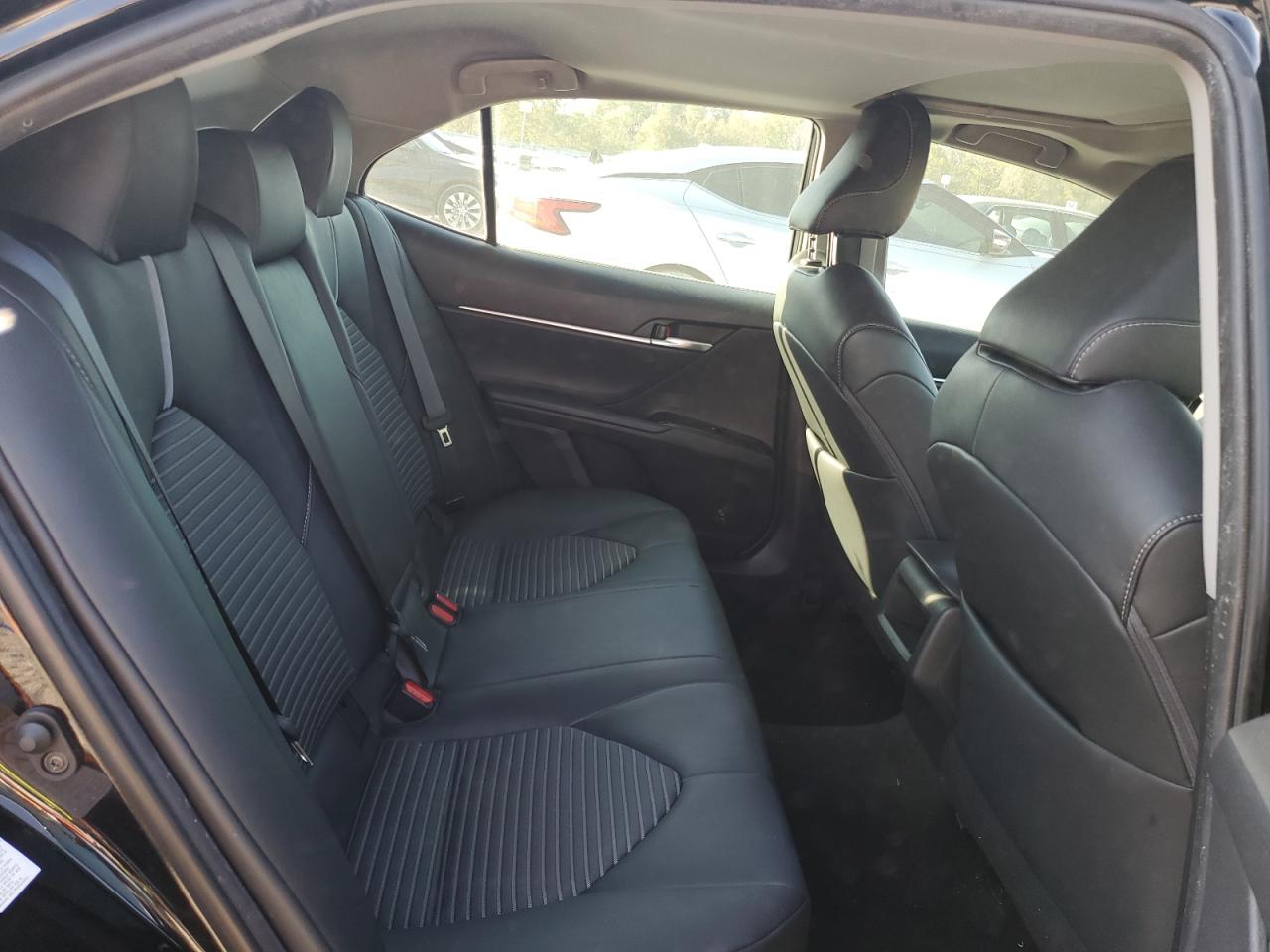 2019 Toyota Camry L VIN: 4T1B11HK4KU697908 Lot: 81984405