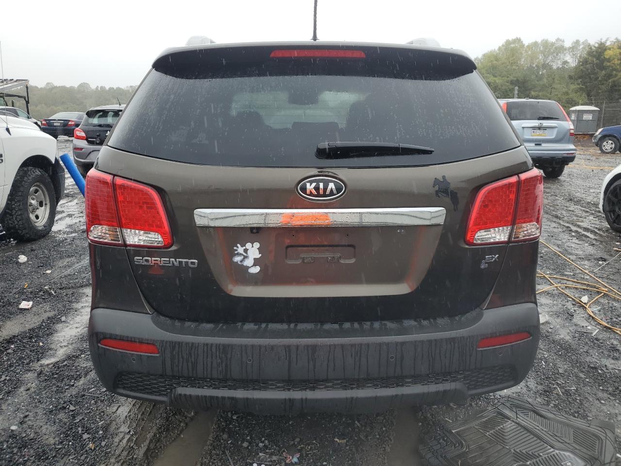 2011 Kia Sorento Ex VIN: 5XYKU3A15BG095870 Lot: 86340305