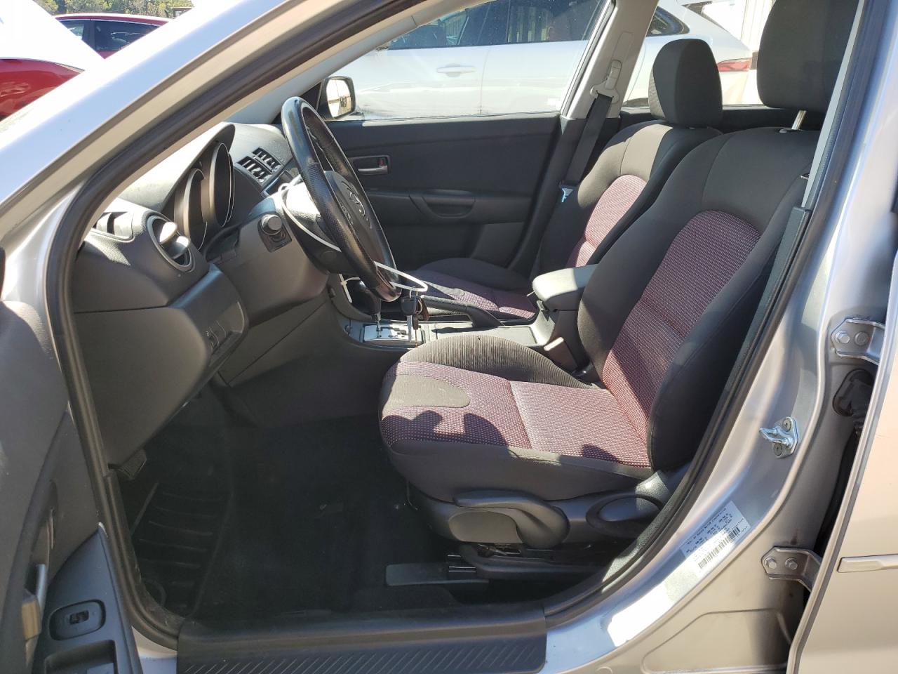 2004 Mazda 3 Hatchback VIN: JM1BK143741189615 Lot: 85914485