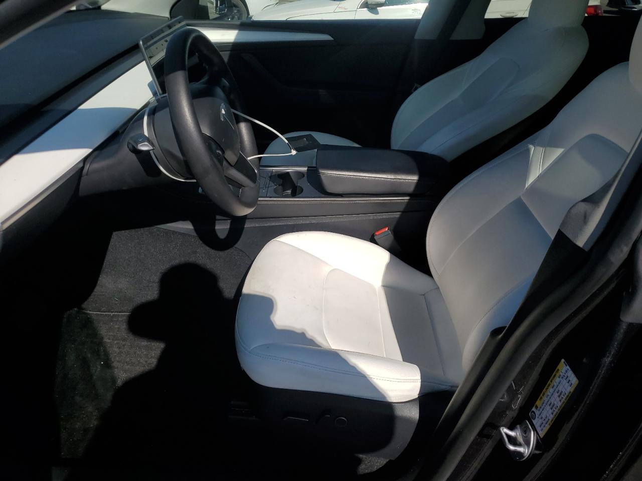 2024 Tesla Model Y VIN: 7SAYGDEE1RF062096 Lot: 90055385