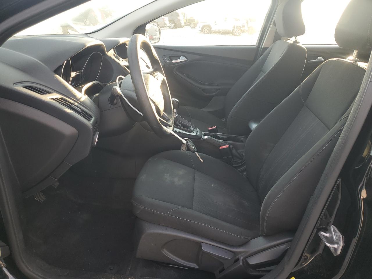2017 Ford Focus Se VIN: 1FADP3FE5HL218176 Lot: 82007825