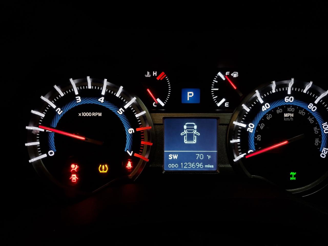 2019 Toyota 4Runner Sr5/Sr5 Premium VIN: JTEBU5JR2K5705732 Lot: 84521025