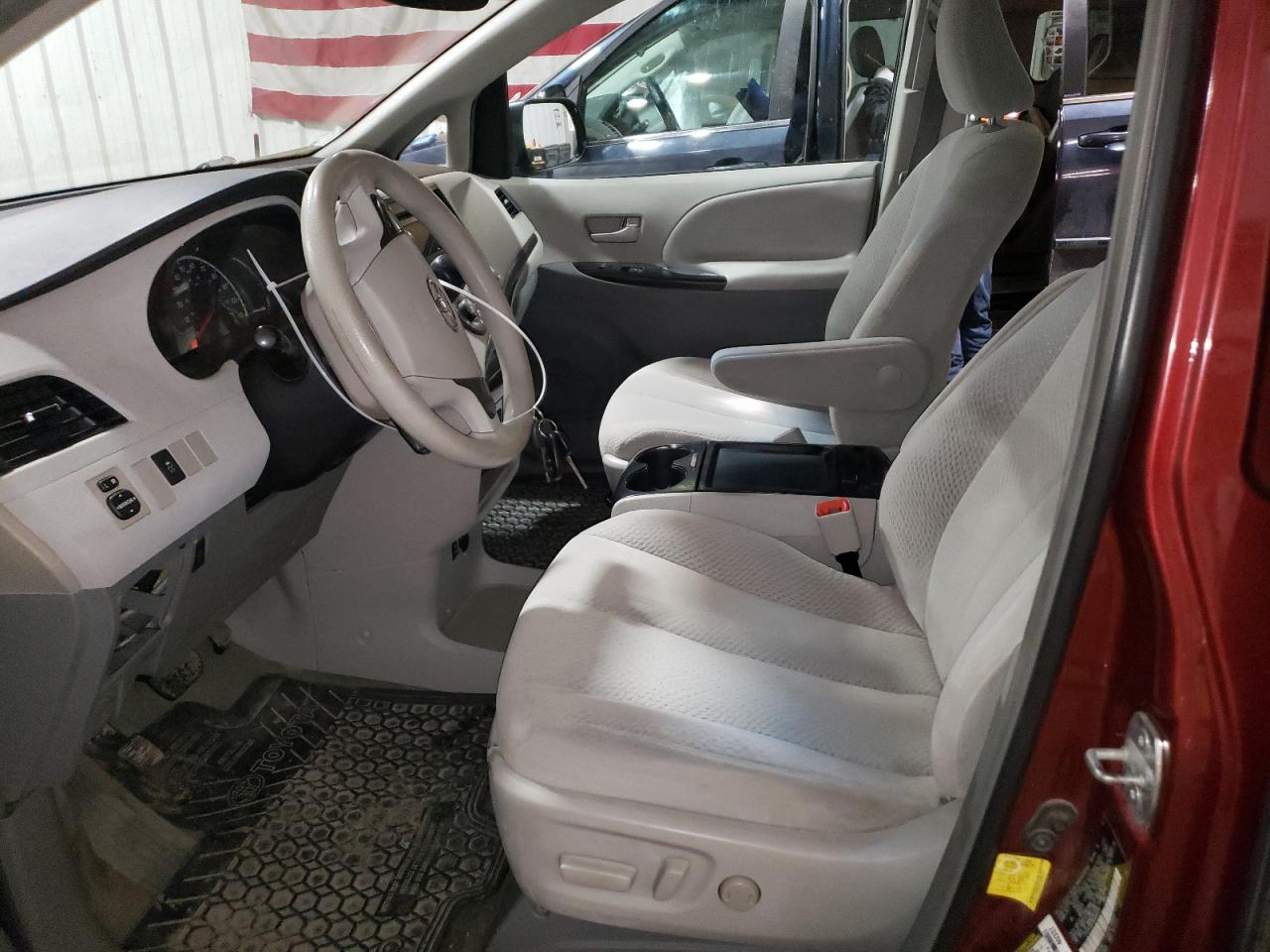 2011 Toyota Sienna Le VIN: 5TDJK3DC1BS026773 Lot: 86174195