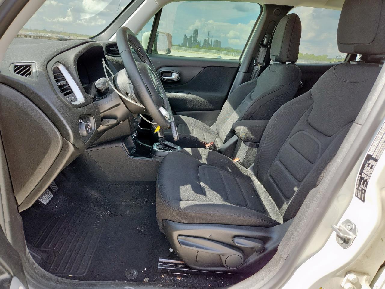 2018 Jeep Renegade Latitude VIN: ZACCJABB5JPG70928 Lot: 85692815