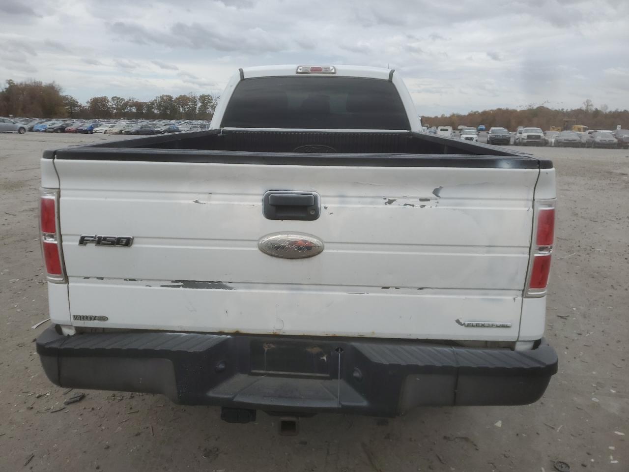 2011 Ford F150 Super Cab VIN: 1FTVX1CF6BKE03821 Lot: 90503875