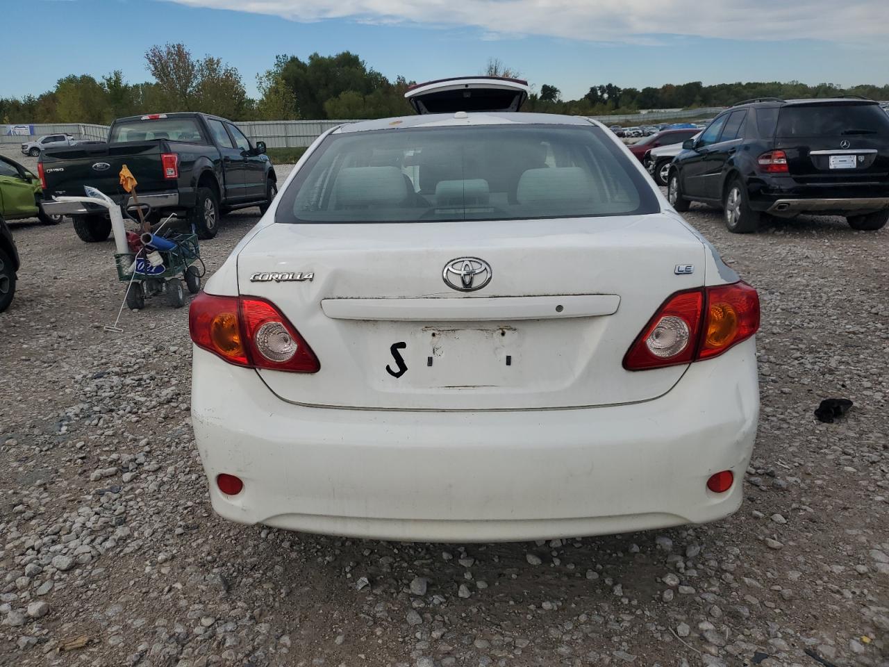 2009 Toyota Corolla Base VIN: JTDBL40E89J027425 Lot: 81933025