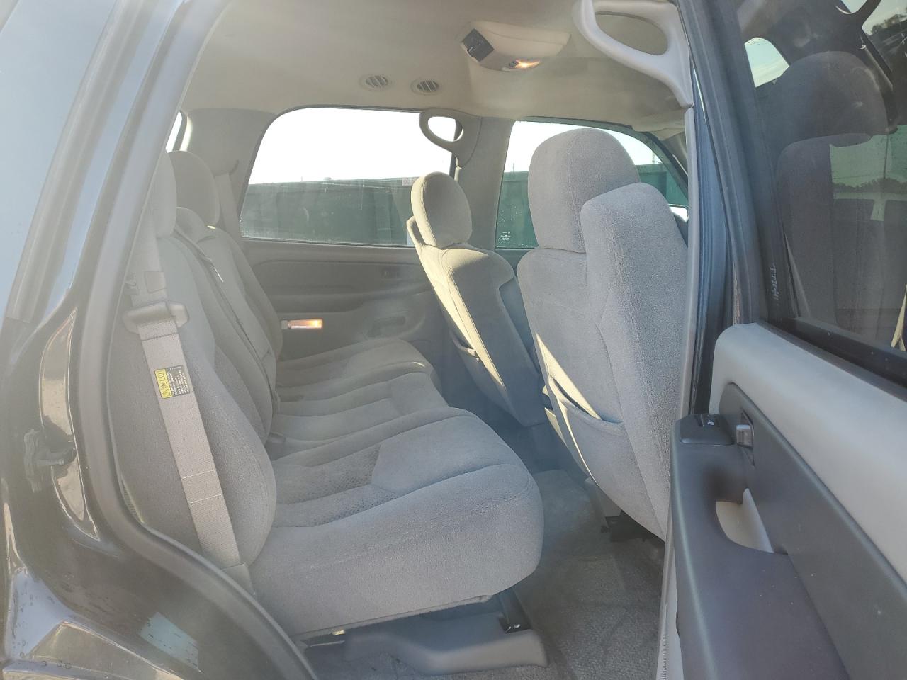 2003 Chevrolet Tahoe C1500 VIN: 1GNEC13Z73R251327 Lot: 85694465