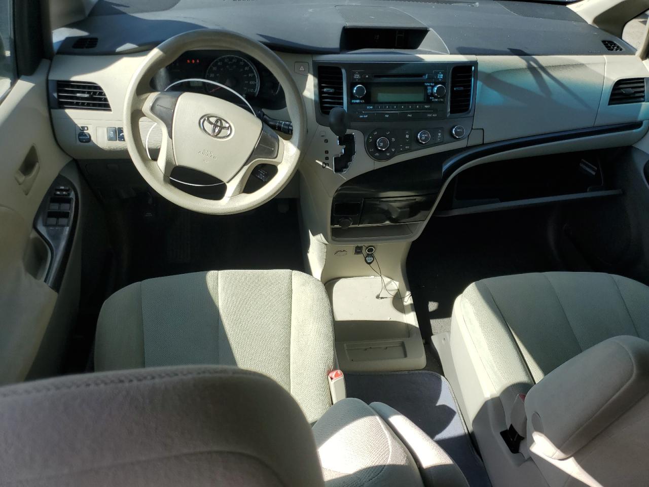 2011 Toyota Sienna VIN: 5TDZK3DC4BS013437 Lot: 86678515