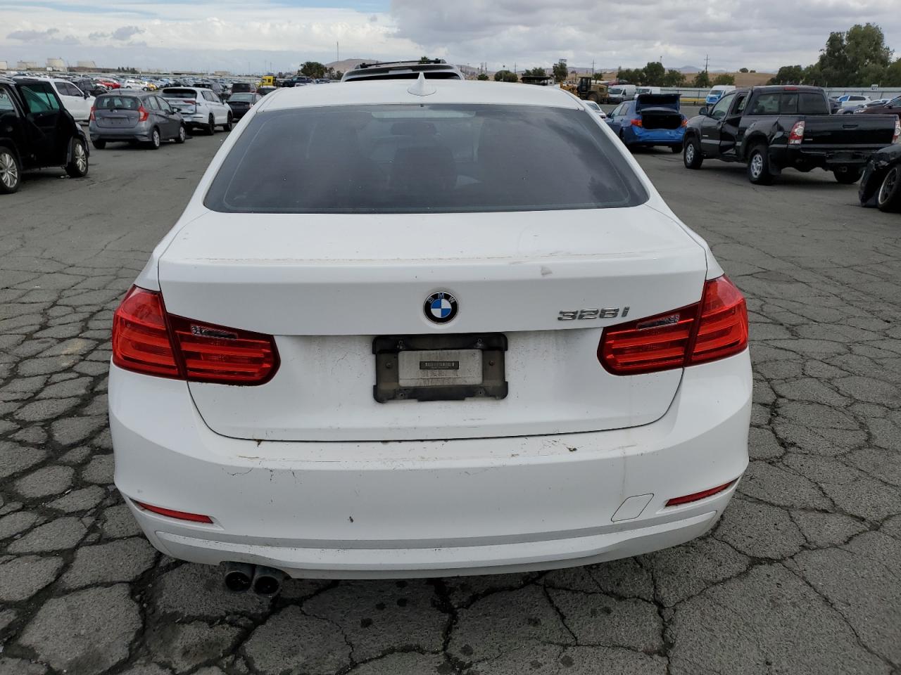 2013 BMW 328 I Sulev VIN: WBA3C1C53DF444247 Lot: 84073655