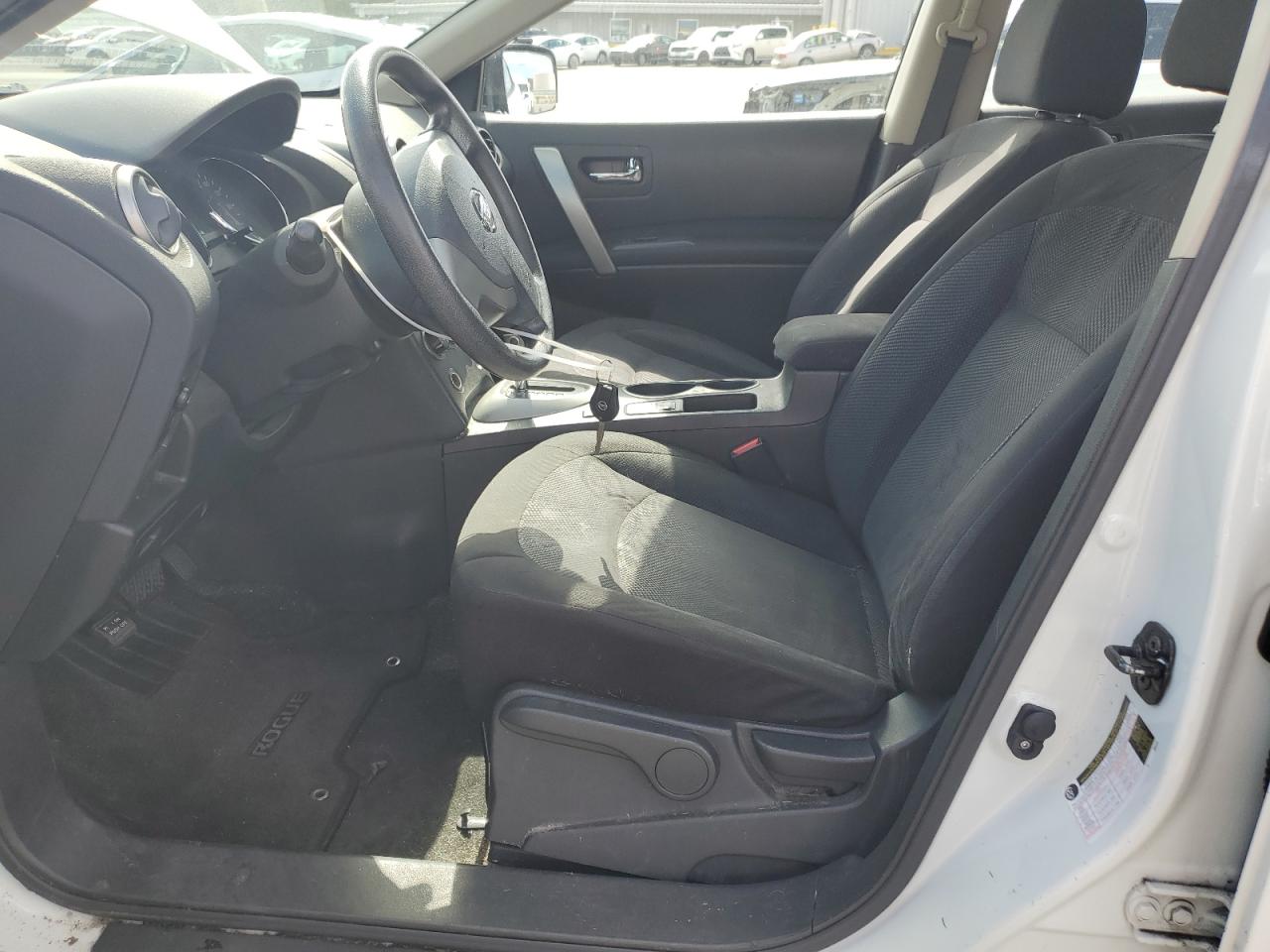 2015 Nissan Rogue Select S VIN: JN8AS5MT1FW668318 Lot: 81984055